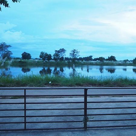 Rimmueng Resort Phanom Sarakham Экстерьер фото